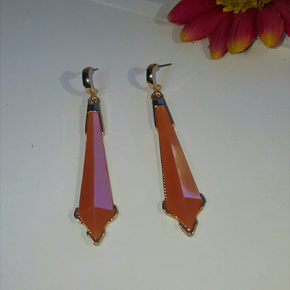 Long  pale pink pendant
